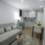 Apartment Arlis - Near North And South Terminal