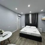 Arlis - Near North And South Terminal Apartment Tirana