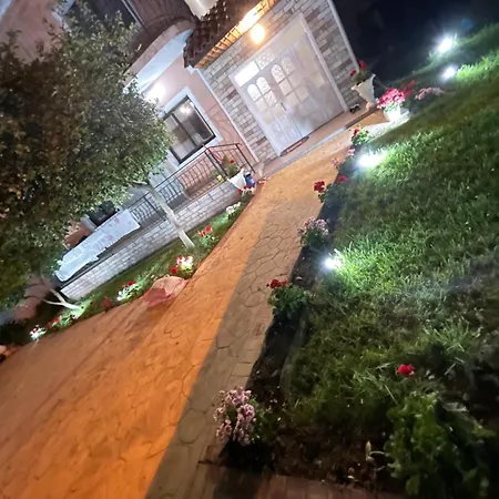 Apartment Arlis - Near North And South Terminal *