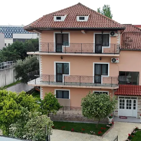 Apartment Arlis - Near North And South Terminal *