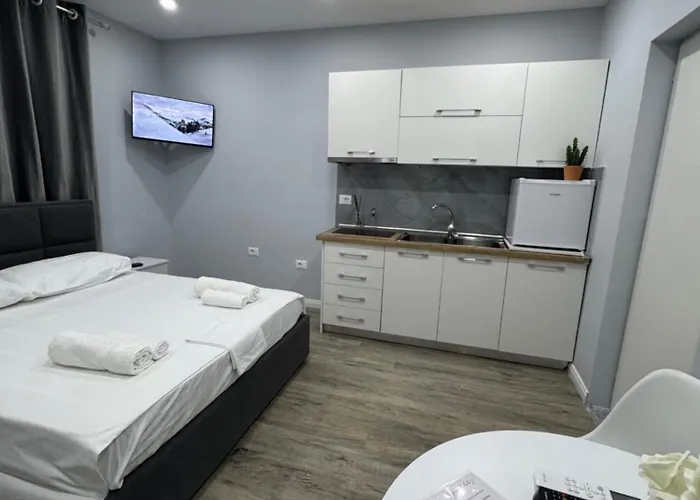 Arlis - Near North And South Terminal